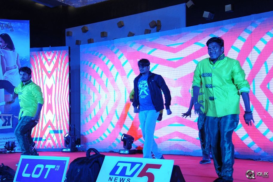 Kick-2-Movie-Platinum-Disc-Function